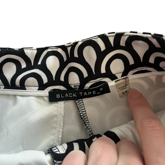 Black Tape Women’s High Waist Patterned Shorts Small | Geometric Print Dressy - Picture 2 of 12